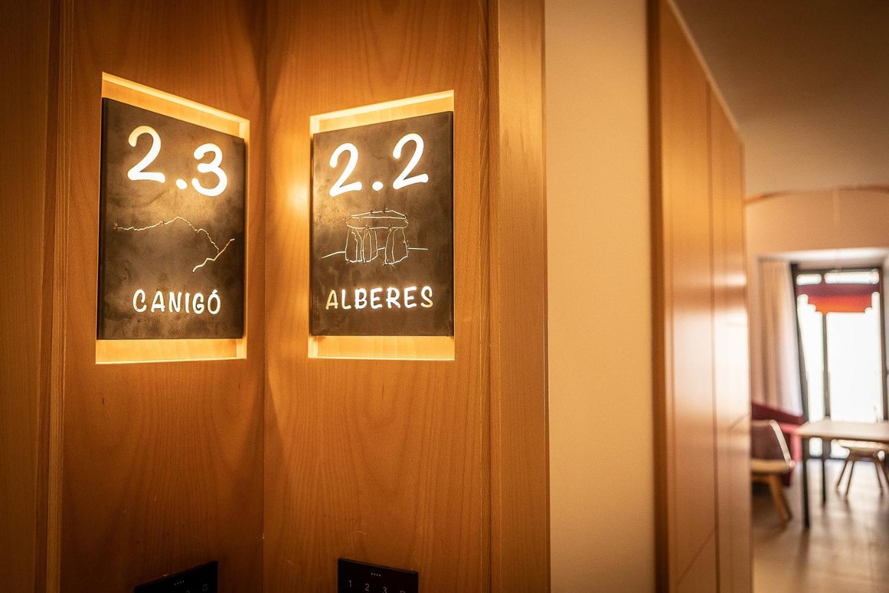 C&C Apartments Фігерас Екстер'єр фото
