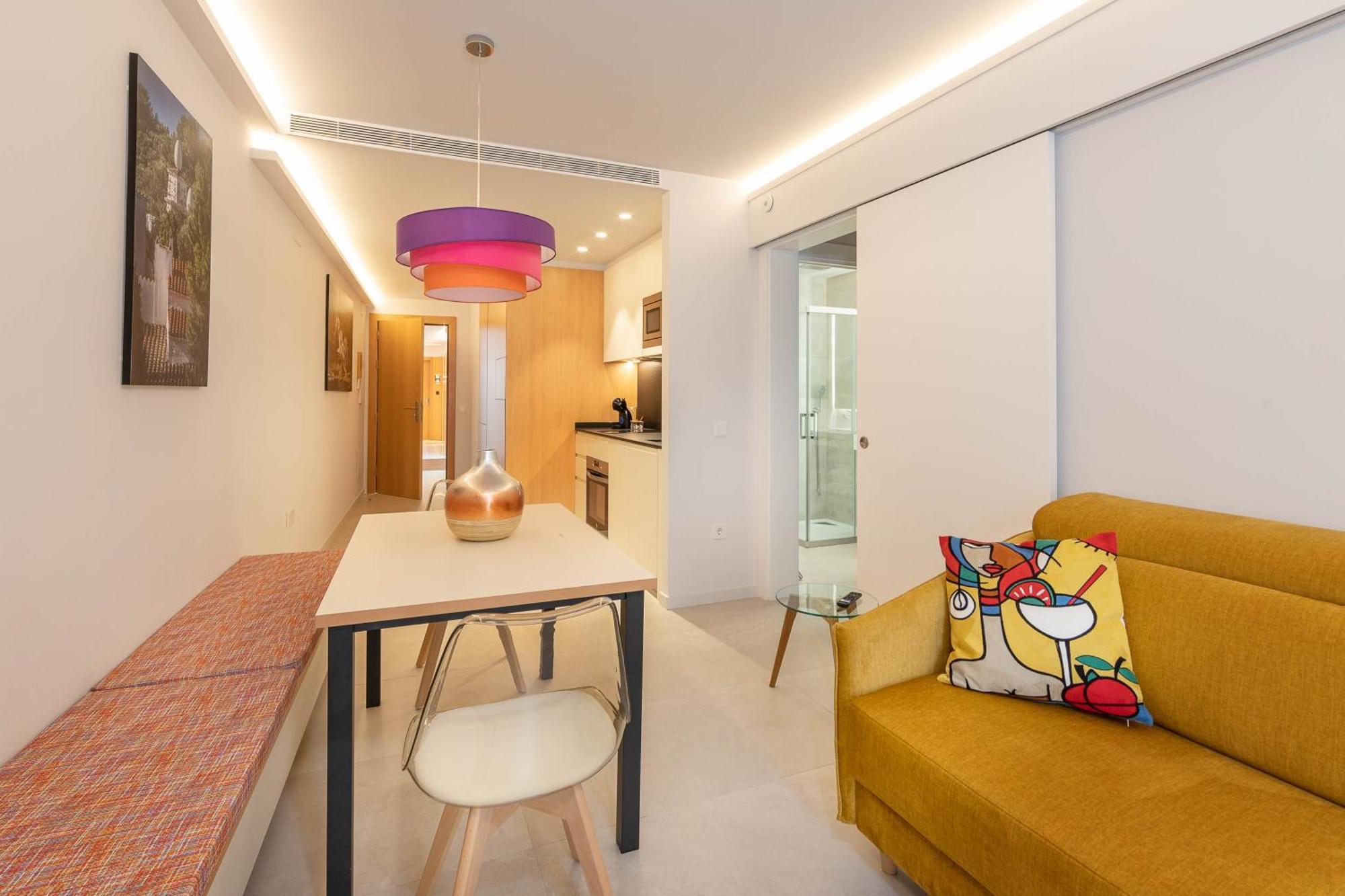 C&C Apartments Фігерас Екстер'єр фото